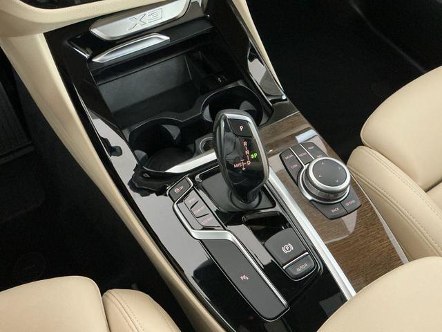 Photo of 2020 Alpine White BMW X3
