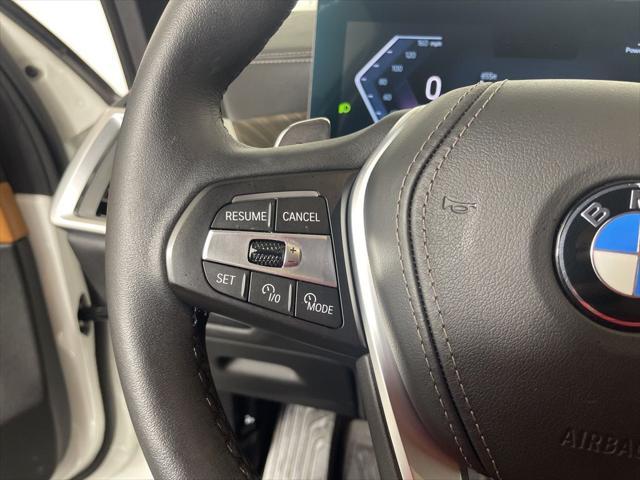Photo of 2025 Alpine White BMW X5