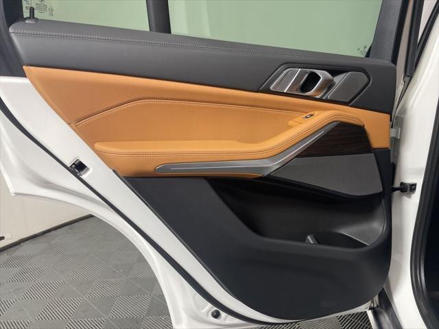 Photo of 2025 Alpine White BMW X5