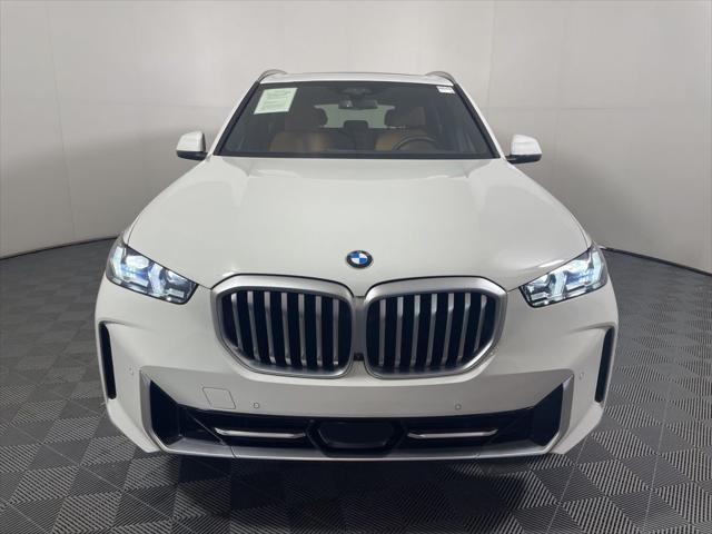 Photo of 2025 Alpine White BMW X5