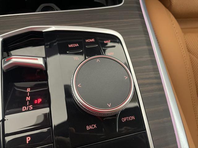 Photo of 2025 Alpine White BMW X5