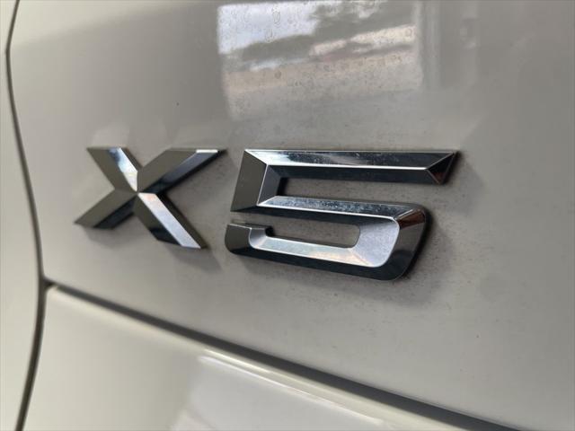 Photo of 2025 Alpine White BMW X5