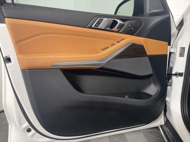 Photo of 2025 Alpine White BMW X5
