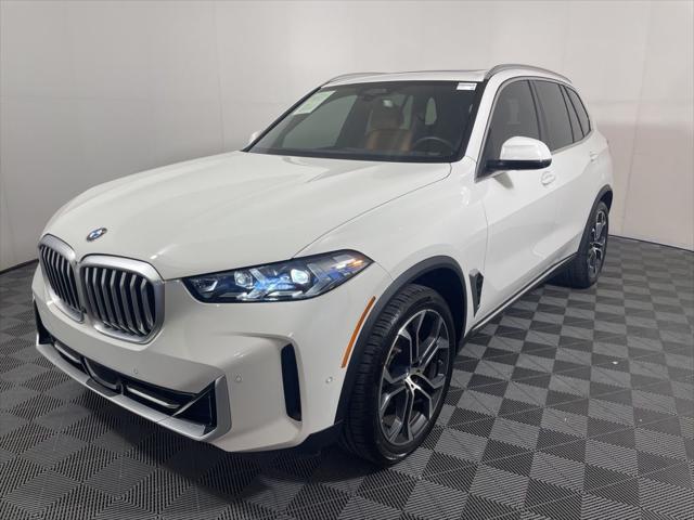 Photo of 2025 Alpine White BMW X5