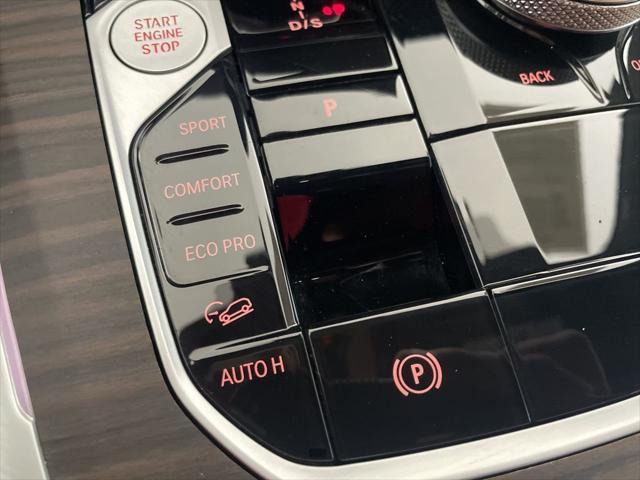 Photo of 2025 Alpine White BMW X5