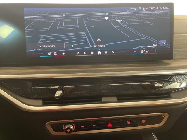 Photo of 2025 Alpine White BMW X5