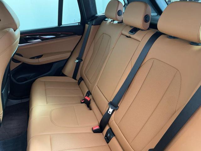Photo of 2024 Jet Black BMW X3