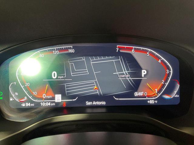 Photo of 2023 White Metallic BMW X4