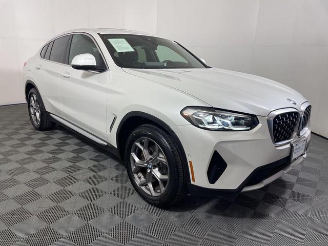 Photo of 2023 White Metallic BMW X4