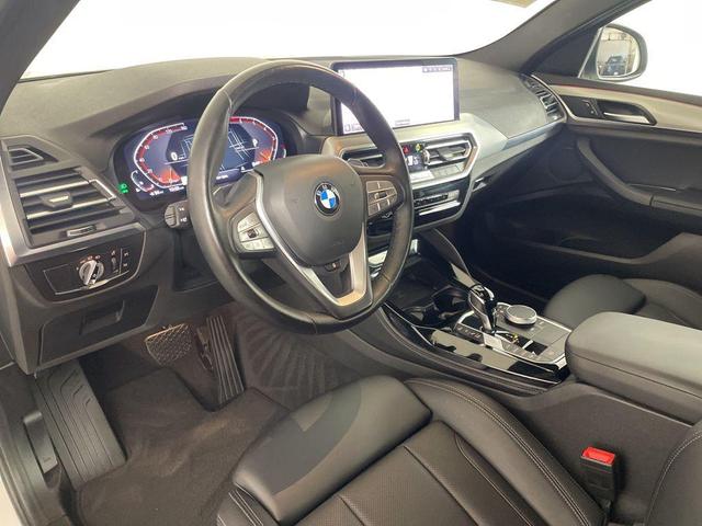 Photo of 2023 White Metallic BMW X4