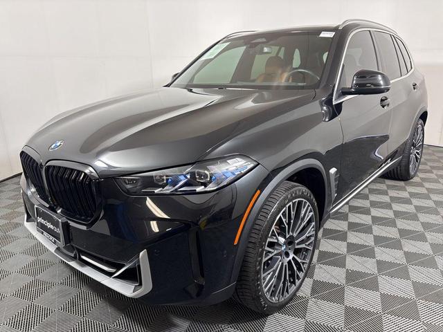 Photo of 2024 Black Sapphire Metallic BMW X5