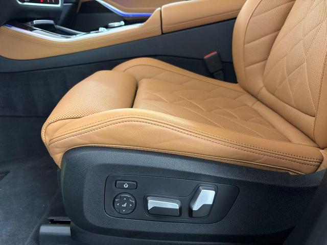 Photo of 2024 Black Sapphire Metallic BMW X5