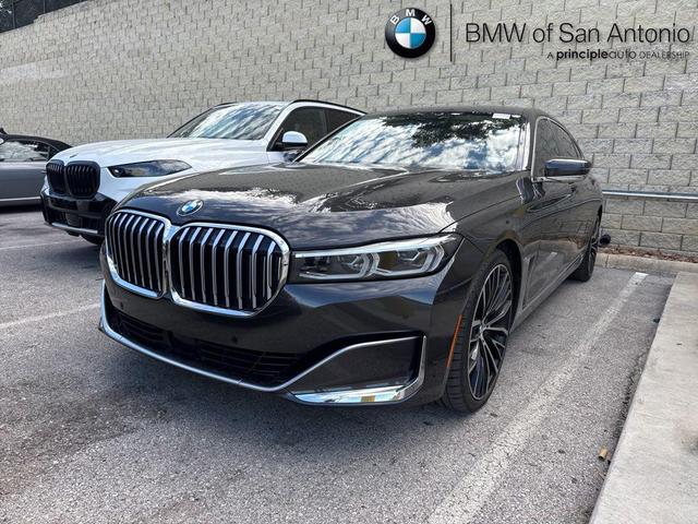 Photo of 2022 Dark Graphite Metallic BMW 750