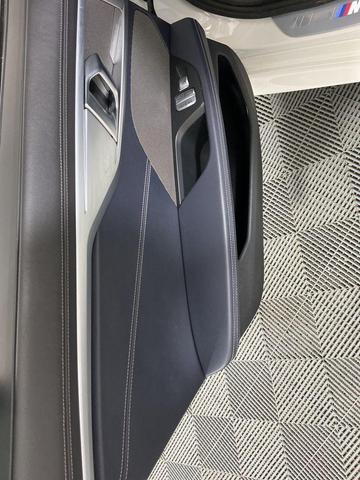 Photo of 2022 Alpine White BMW 840