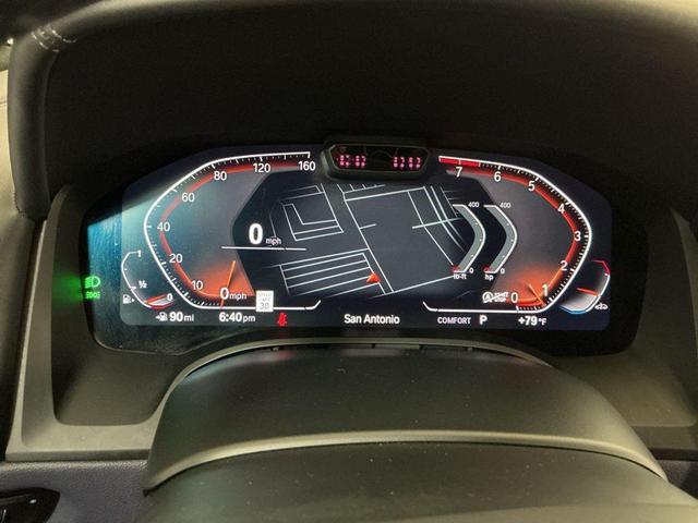 Photo of 2022 Alpine White BMW 840