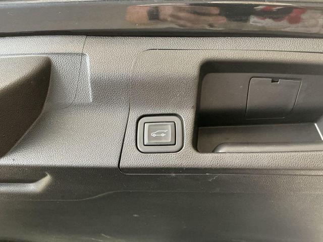 Photo of 2023 Ebony Twilight Metallic GMC Acadia