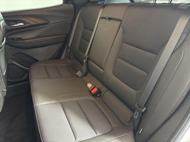 Photo of 2022 Summit White Chevrolet Trailblazer