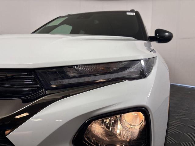 Photo of 2022 Summit White Chevrolet Trailblazer