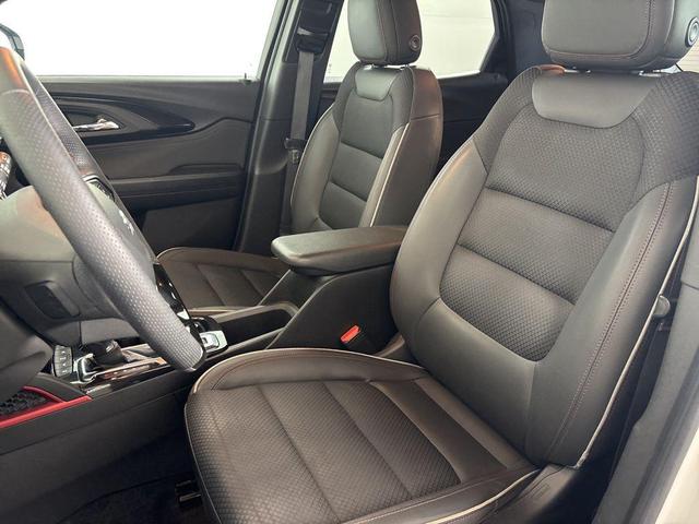 Photo of 2022 Summit White Chevrolet Trailblazer