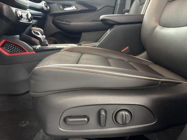 Photo of 2022 Summit White Chevrolet Trailblazer