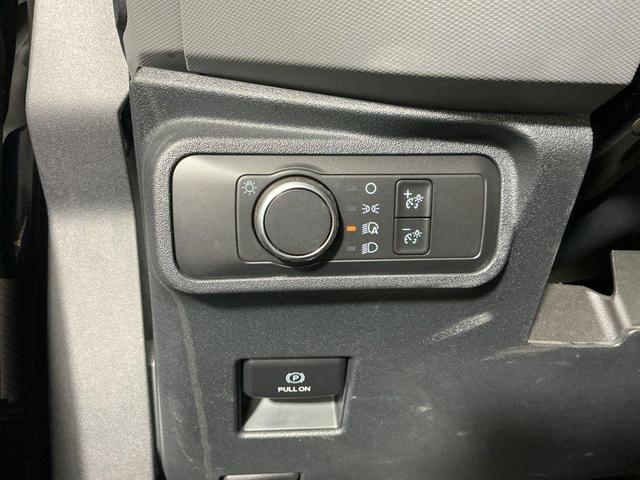 Photo of 2021 Antimatter Blue Metallic Ford Bronco