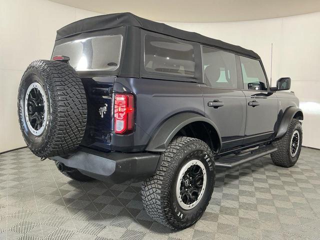 Photo of 2021 Antimatter Blue Metallic Ford Bronco