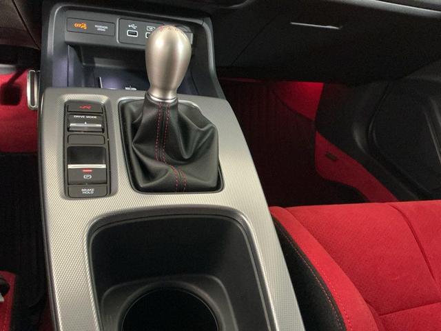 Photo of 2024 Sonic Gray Pearl Honda Civic Type R