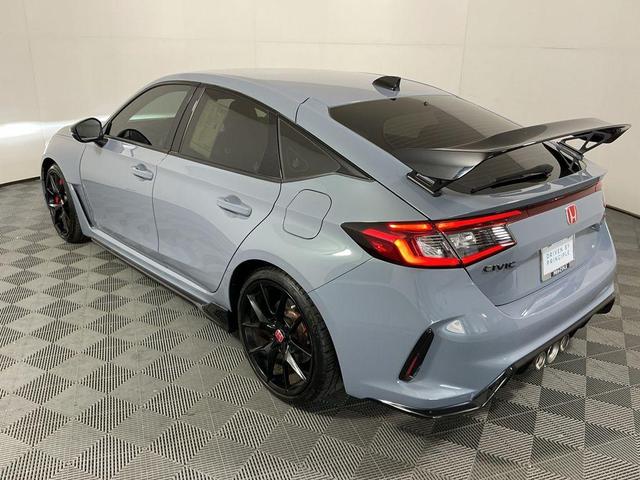 Photo of 2024 Sonic Gray Pearl Honda Civic Type R