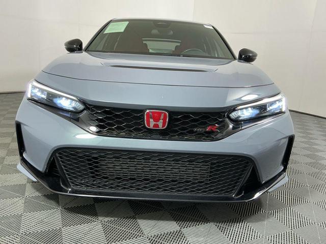 Photo of 2024 Sonic Gray Pearl Honda Civic Type R