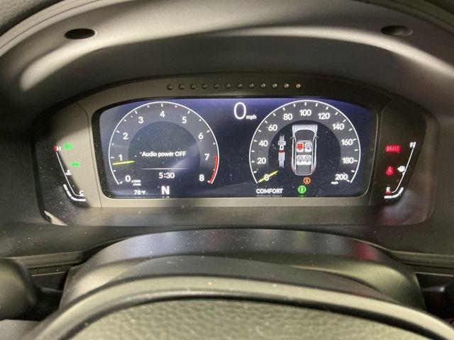 Photo of 2024 Sonic Gray Pearl Honda Civic Type R