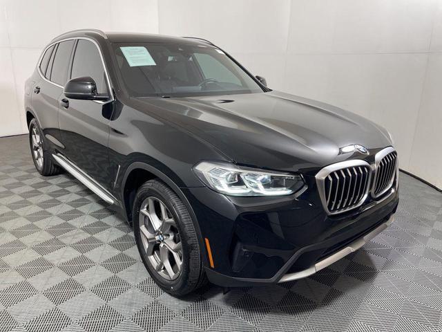 Photo of 2022 Jet Black BMW X3