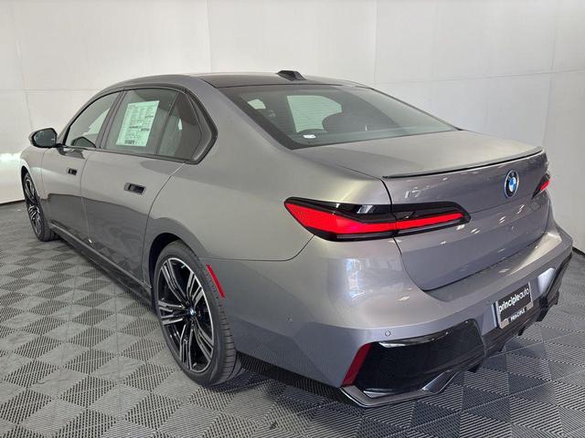 Photo of 2025 Oxide Grey Metallic BMW i7