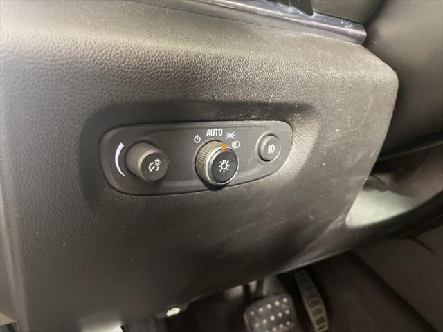 Photo of 2019 Silver Ice Metallic Chevrolet Traverse