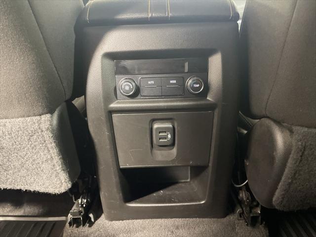 Photo of 2019 Silver Ice Metallic Chevrolet Traverse