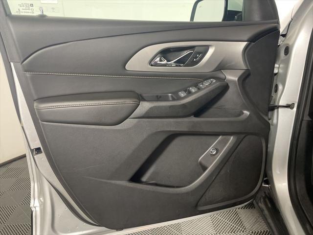 Photo of 2019 Silver Ice Metallic Chevrolet Traverse