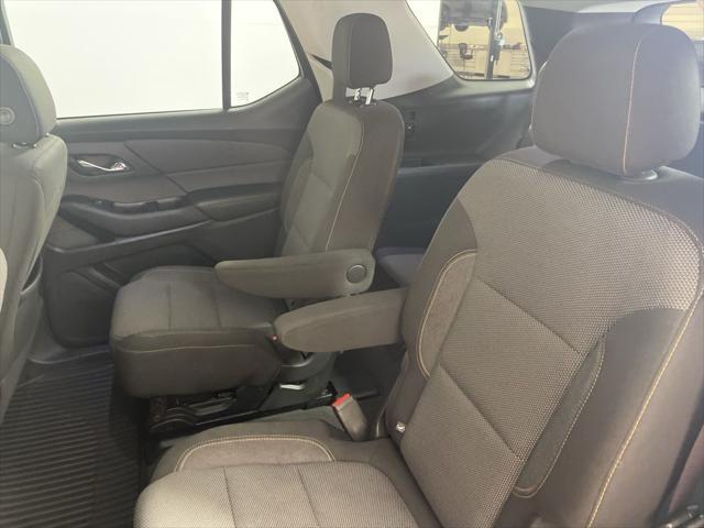 Photo of 2019 Silver Ice Metallic Chevrolet Traverse