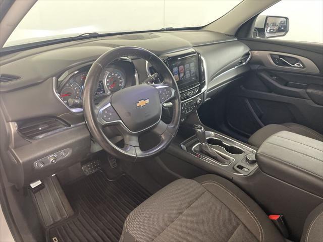 Photo of 2019 Silver Ice Metallic Chevrolet Traverse