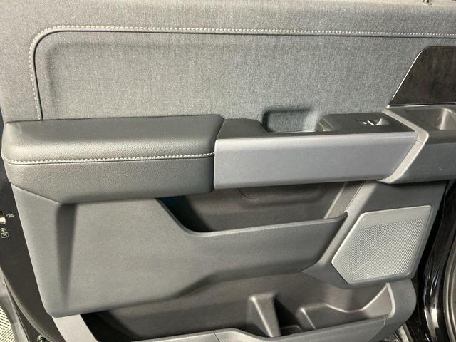 Photo of 2023 Agate Black Metallic Ford F-150