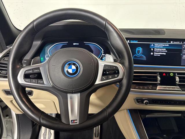 Photo of 2022 Alpine White BMW X5 PHEV