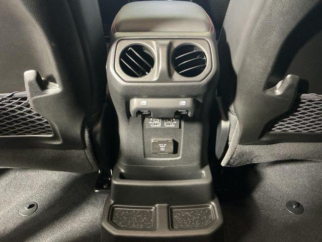 Photo of 2024 Anvil Clear Coat Jeep Wrangler