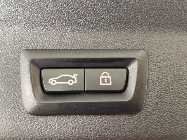 Photo of 2022 Mineral White Metallic BMW X3