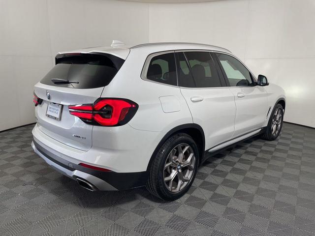 Photo of 2022 Mineral White Metallic BMW X3