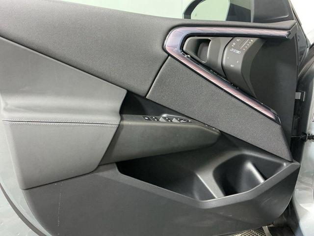 Photo of 2025 Skyscraper Gray Metallic BMW X3