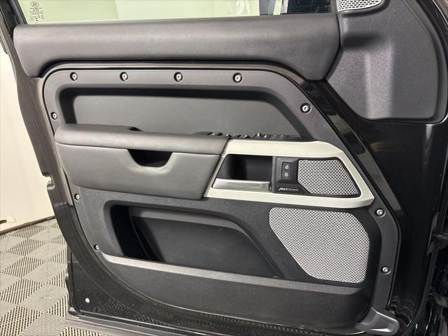 Photo of 2024 Santorini Black Metallic Land Rover Defender