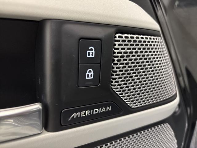 Photo of 2024 Santorini Black Metallic Land Rover Defender