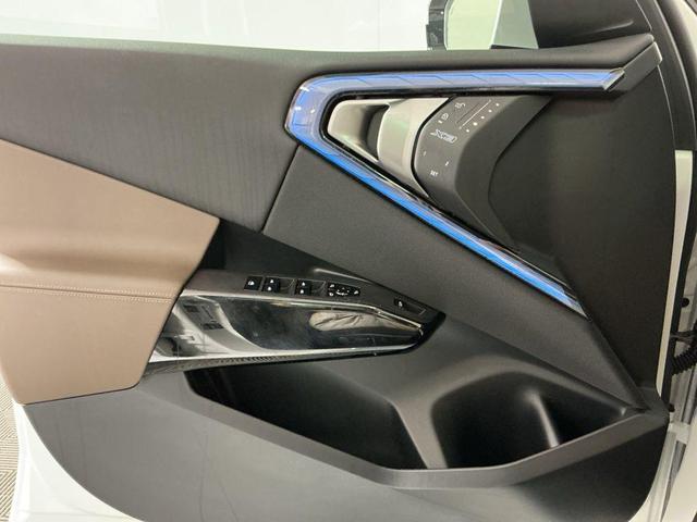 Photo of 2026 Alpine White BMW X3
