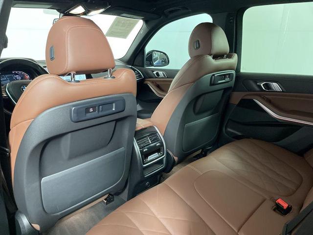 Photo of 2023 Phytonic Blue Metallic BMW X5