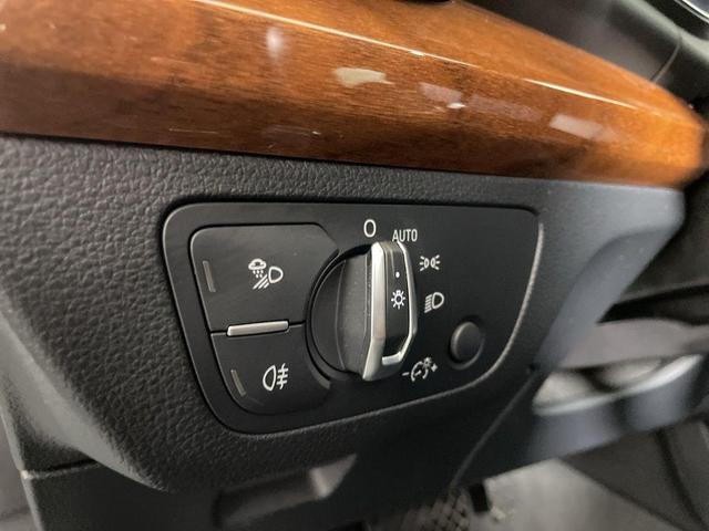 Photo of 2023 Glacier White Audi Q5