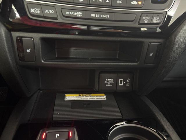 Photo of 2022 Crystal Black Pearl Honda Ridgeline