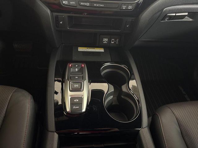 Photo of 2022 Crystal Black Pearl Honda Ridgeline